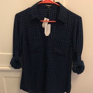 Express original fit Convertible sleeve blouse NWT